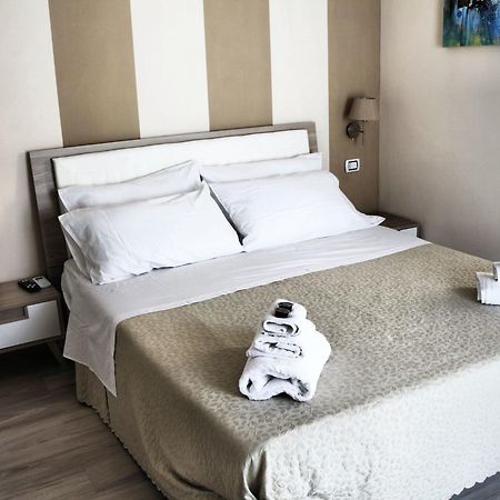 Donna Melina Bed & Breakfast Mileto Exterior foto