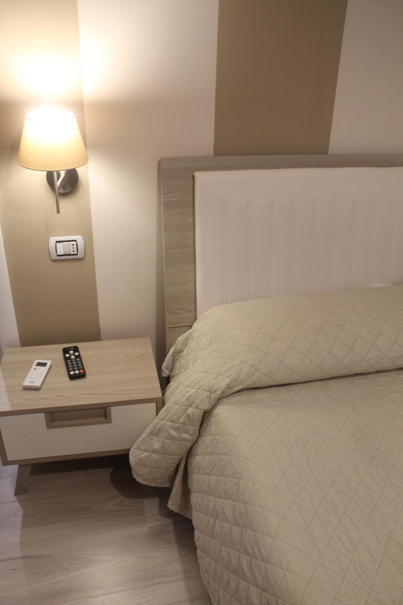 Donna Melina Bed & Breakfast Mileto Exterior foto