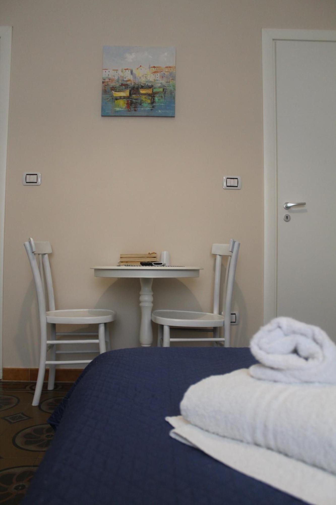 Donna Melina Bed & Breakfast Mileto Exterior foto