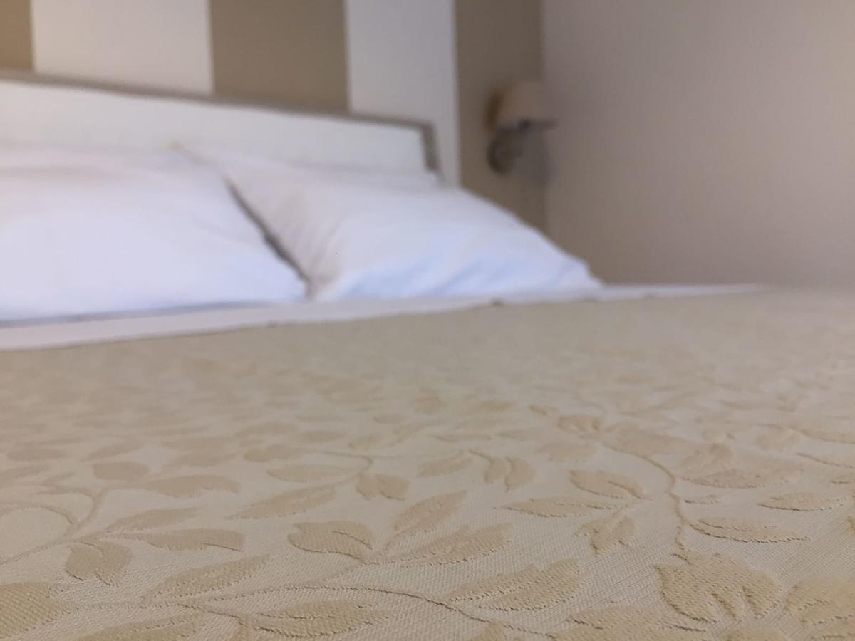 Donna Melina Bed & Breakfast Mileto Exterior foto